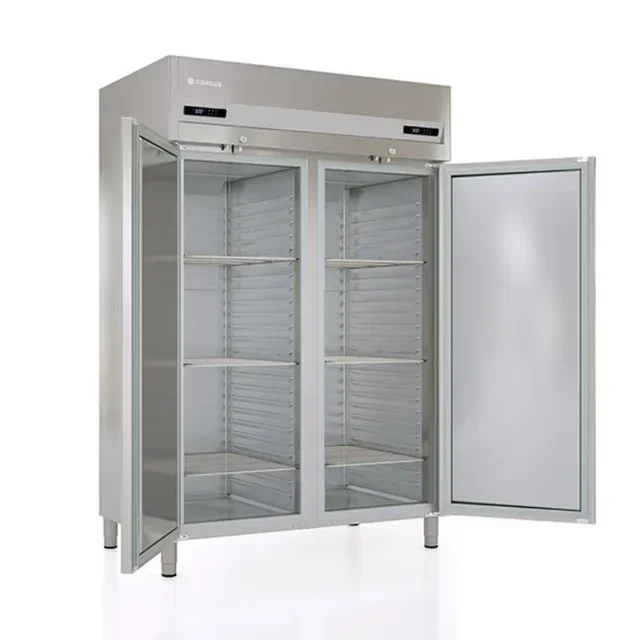 Armadio Refrigerato 1404 Litri - Doppia Porta Piena - Compatibilità GN 2/1 - Finitura Pannelli Laterali Goffrati