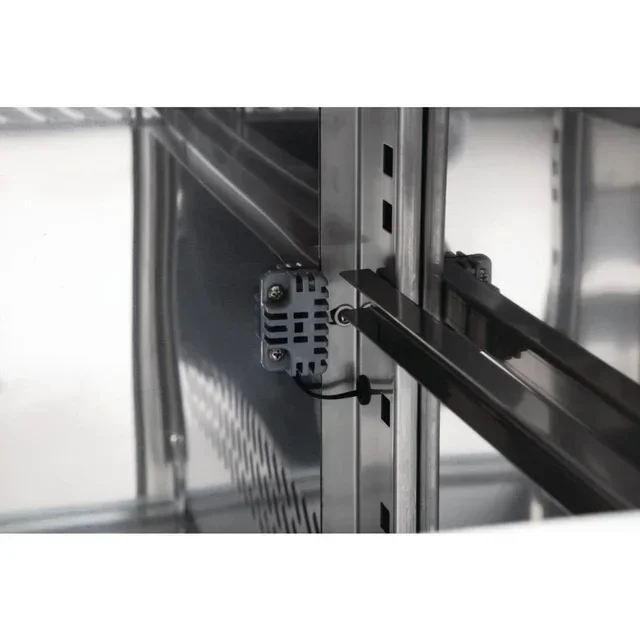 Armario Refrigerado Positivo 3 Puertas Serie U - 417 Litros