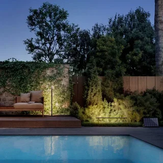 Solar Outdoor Post Stem Maxi LED Garden Light