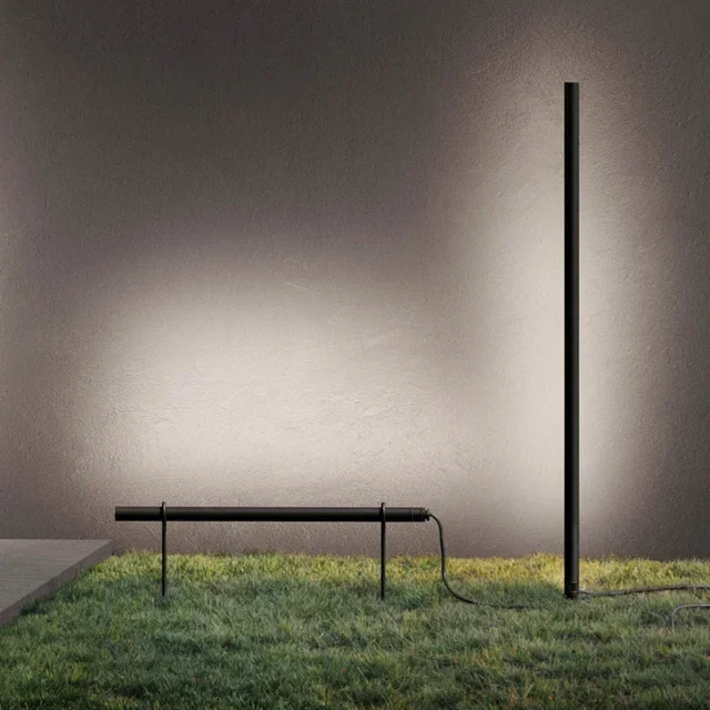 Solar Outdoor Post Stem Maxi LED Garden Light