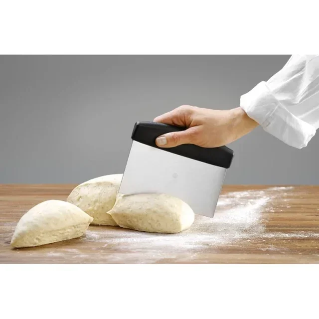 Professional Dough Cutter with Polypropylene Handle