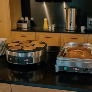 Professional Electric Crepe Maker - Non-Stick Cooking Plate Ø 40 cm