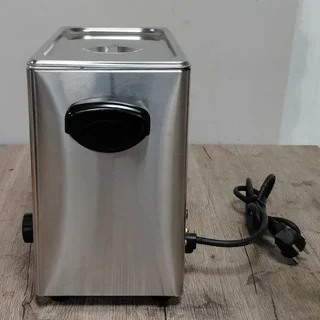 Cocedor de Huevos Eléctrico 8 Huevos - Reacondicionado