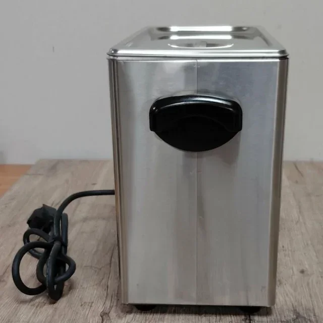 Cuiseur à Œufs Électrique 8 Places - Appareil à Oeufs Reconditionné