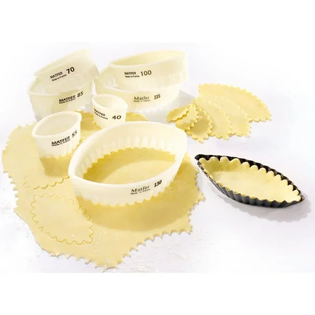 Cortador de Biscoito Oval Festonado 13 x 8 cm - Cortador de Pastelaria Canelado