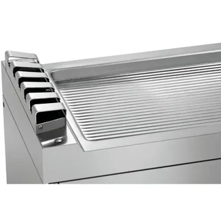 Snacker Plate with Backsplash 740