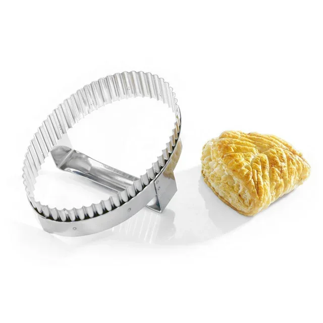 Emporte-pièce Chausson avec Poignée Pratique - 170 x 125 mm