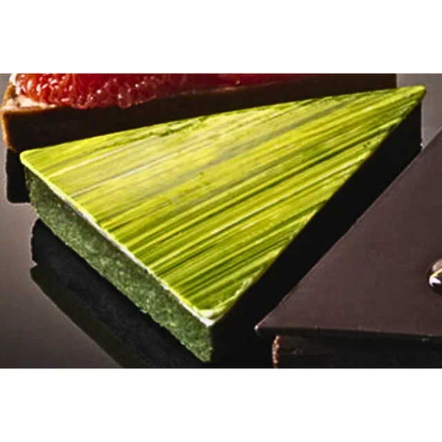 Cortador de Galletas Triangular Decorativo - 117 x 90 mm