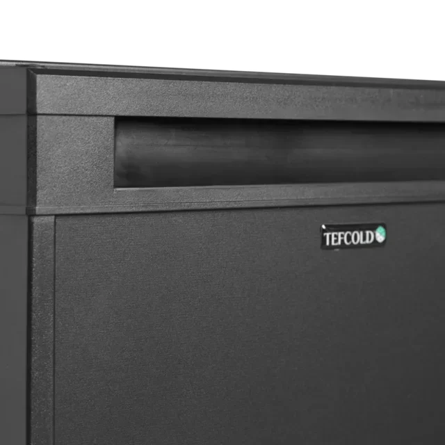 Mini Nevera de Bar con Puerta Llena 24 Litros - Negro