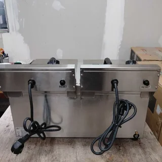 Professional Electric Deep Fryer Double Tank 13L + 13L with Drain Tap - Refurbished