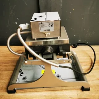 Pro Rotary Waffle Maker 4 Waffles x 6 Brussels - Refurbished