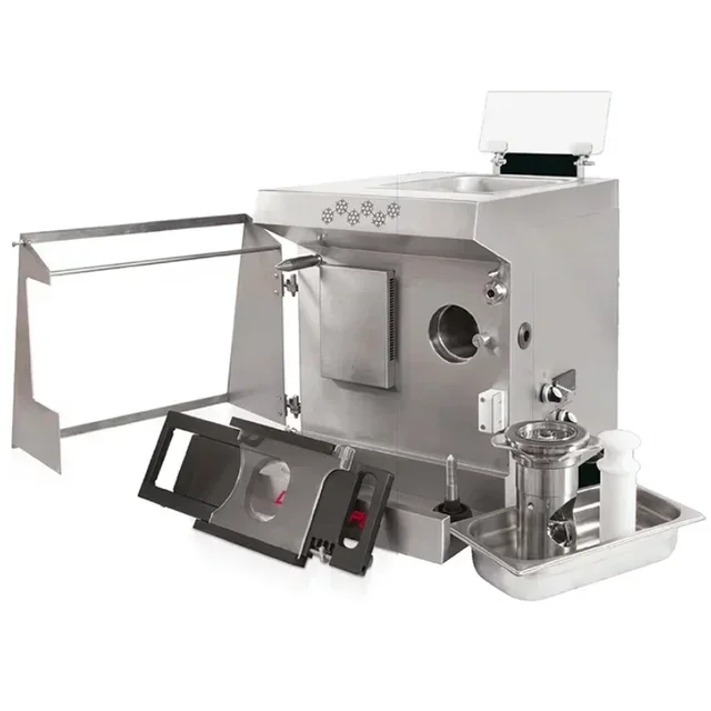 Refrigerated Meat Mincer 300 Kg/h Single Phase 230V