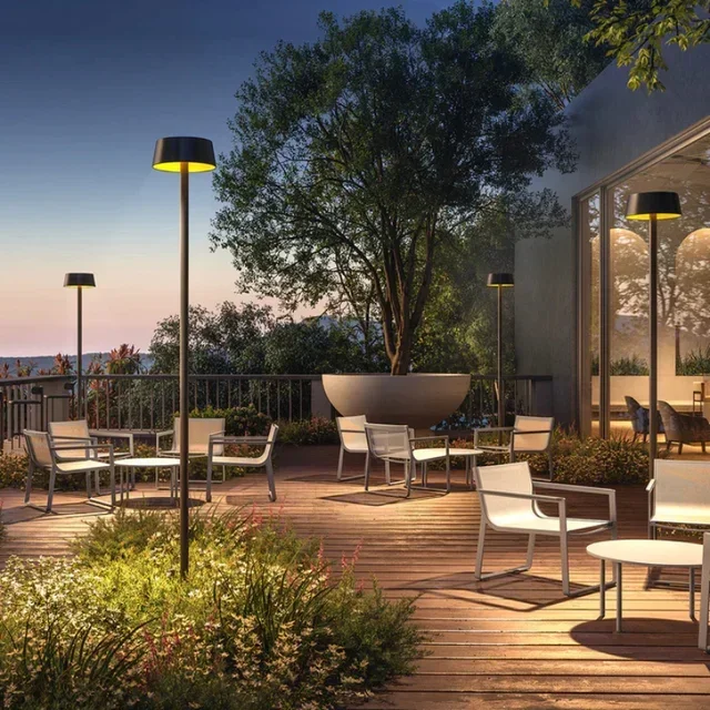 Sundress Outdoor Solar Floor Lamp - Height 250 cm