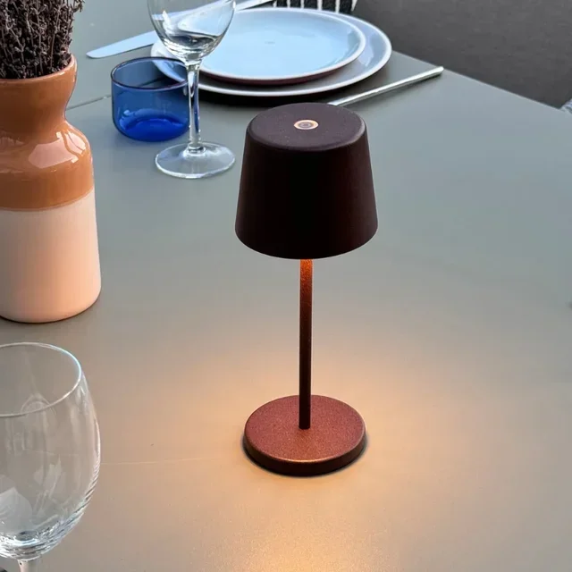 Kelly Mini Retro Bedside Lamp with Built-in Charging Station - Set of 6 Units