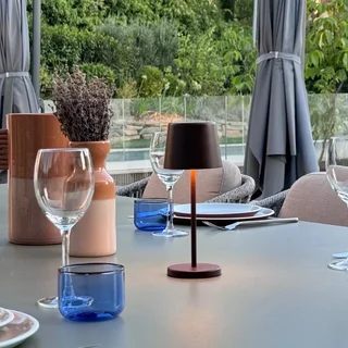 Kelly Mini Retro Bedside Lamp with Built-in Charging Station - Set of 6 Units