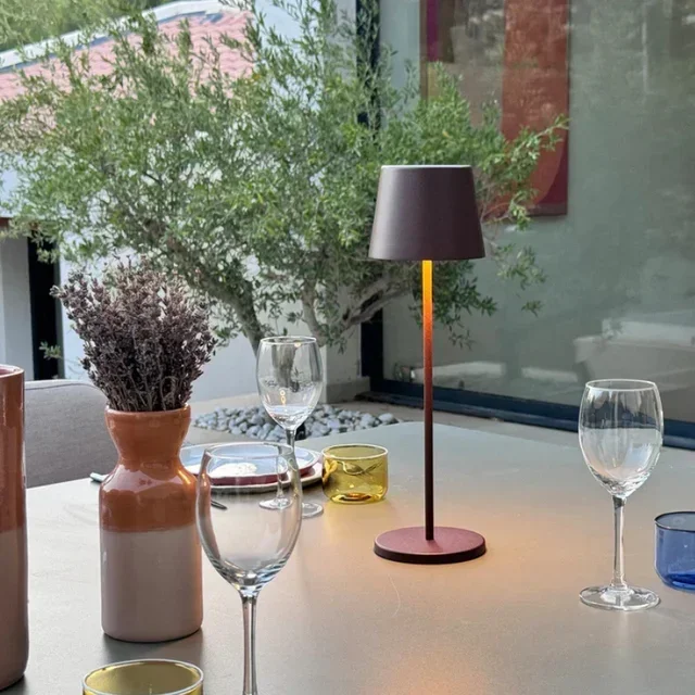 Kelly Vintage LED Nachttischlampe mit Ladestation - 6er Pack