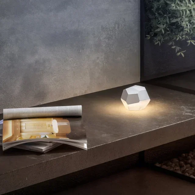 Lampada Tattile LED Stone Bianco - Illuminazione da Tavolo