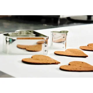 8 Heart Shaped Cookie Cutters - Pastry Biscuit Cutters Set