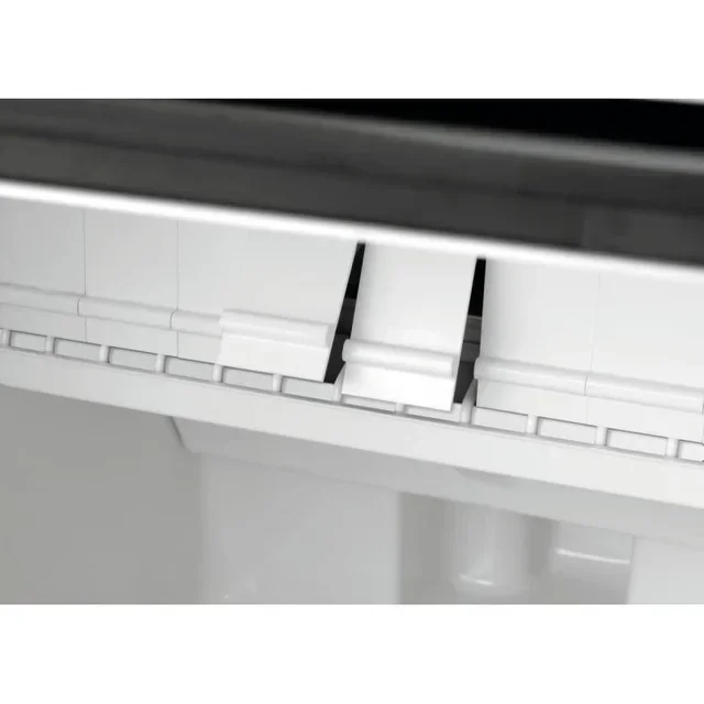 Máquina de Hielo en Cubos Enteros - Producción 28 kg por 24h