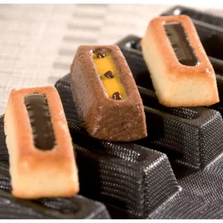 Grooved Cake Mould 24 Cavities 100x40 mm