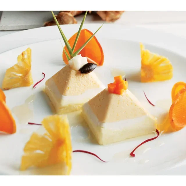 Pyramid Mold 35 Cavities - Square Format 50 mm