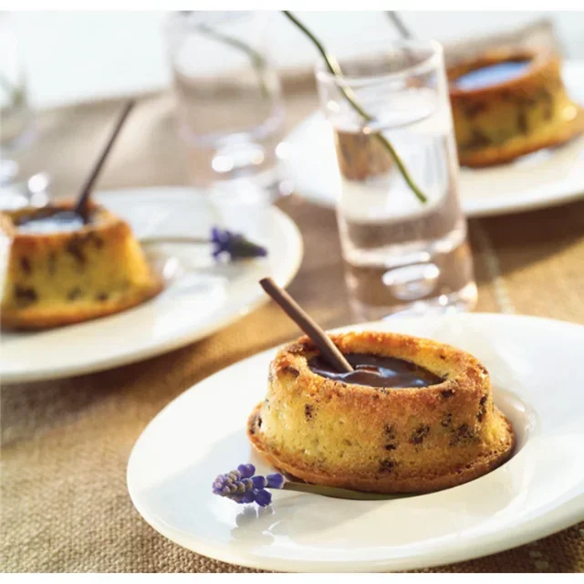 Moule à Tartelettes Rondes - 24 Cavités - Diamètre 80 mm - Fond de Pâte