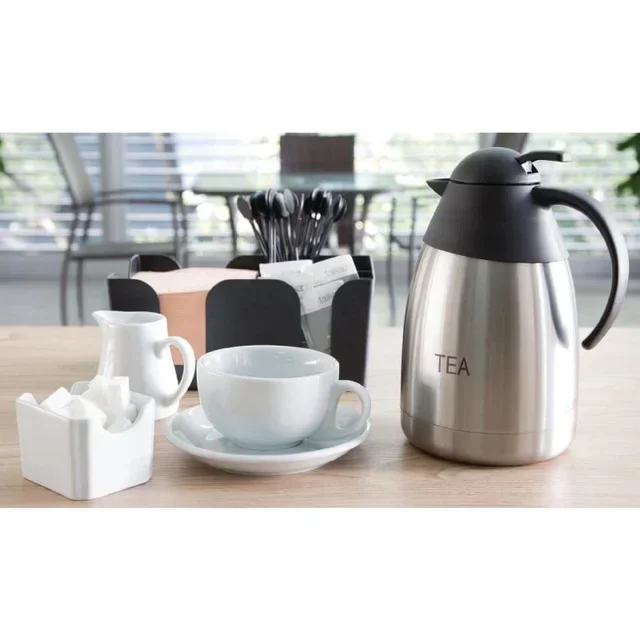 Insulated Tea Pitcher with Rounded Lid 1.5 L