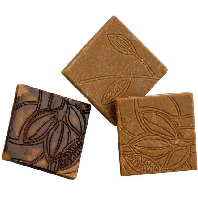 Neapolitan Cacao Texture Chocolate Mold 18 Cavities