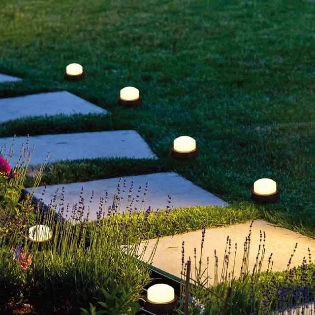 Solar Outdoor Spotlight Soliray Mini