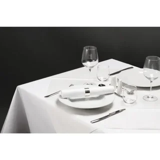 Elegant White Table Runner - Pack of 100 Table Napkins