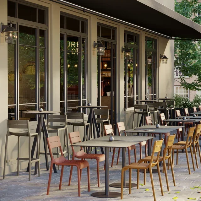 Tavolo Bistrot Urbano Base Nera Piano Legno Riverwashed - Diametro 70 cm