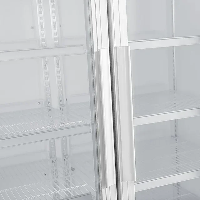 Vetrina Refrigerata Verticale a Tre Ante - Capacità 1300 Litri